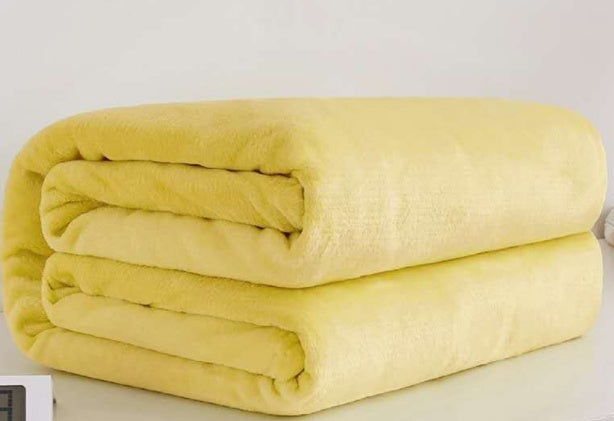 Ultra-Soft Flannel Coral Blanket – Cozy Lightweight Throw for Bed or Sofa