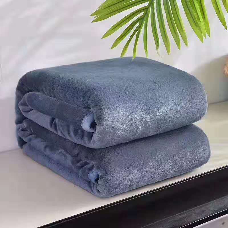 Ultra-Soft Flannel Coral Blanket – Cozy Lightweight Throw for Bed or Sofa