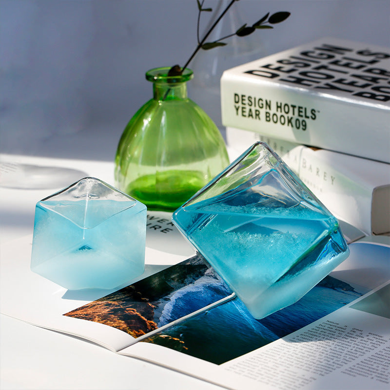 Desktop Storm Glass Weather Predictor – Elegant Borosilicate Glass Barometer with Water Cube Design