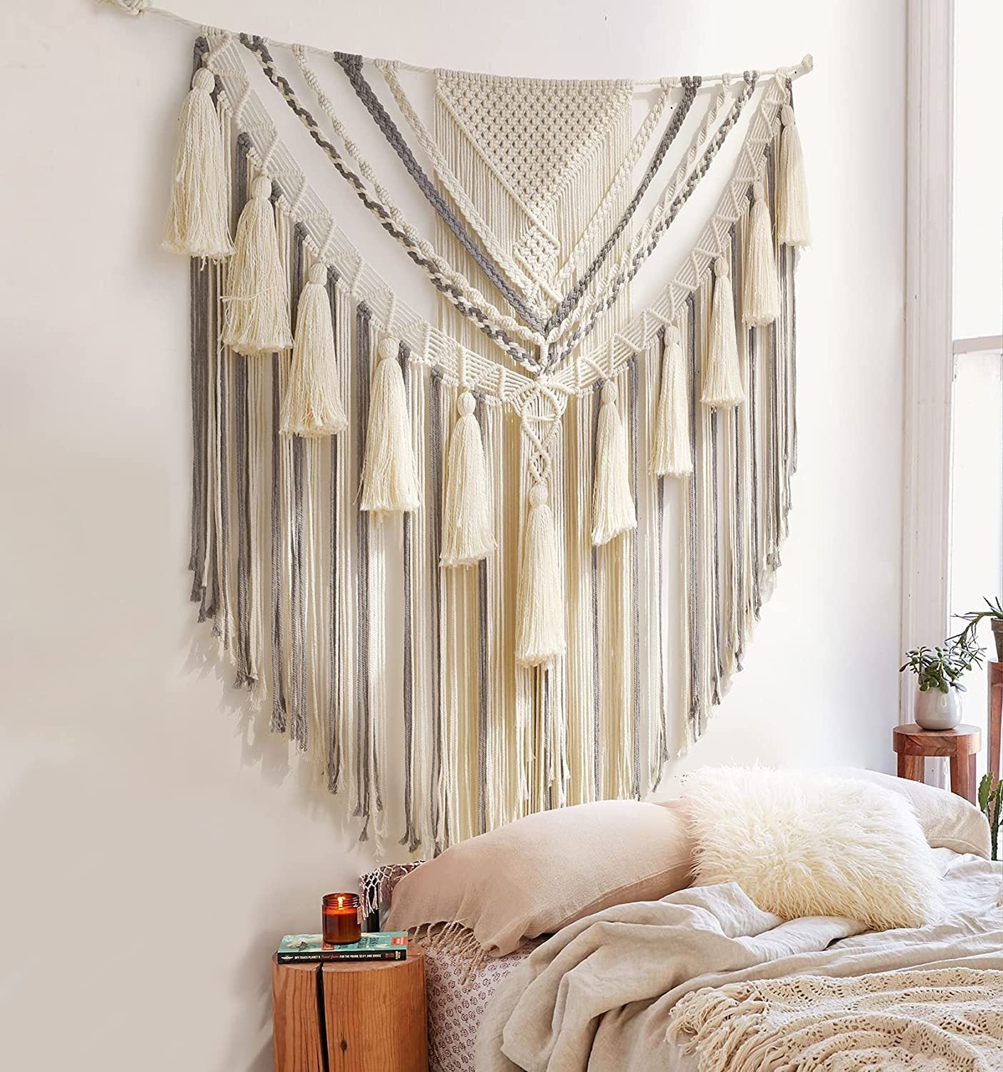 Handwoven Boho Cotton Wall Tapestry – Elegant Lace Decor